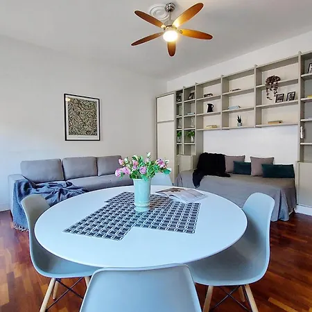 Cozy Navona Flat